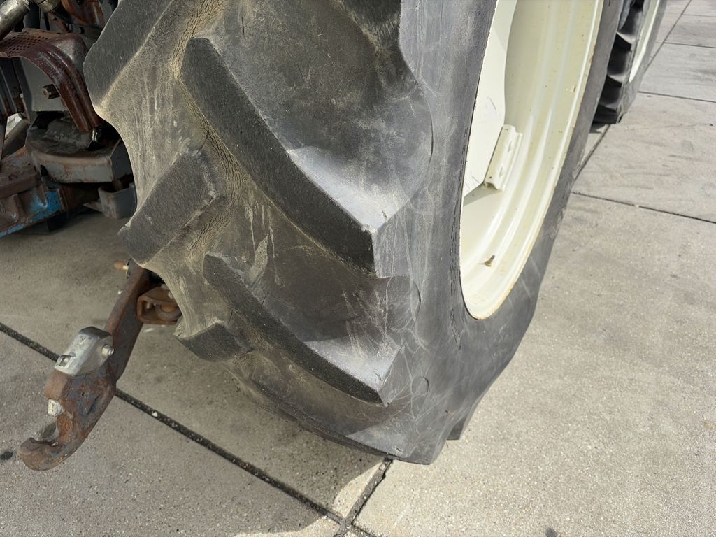 New Holland 8340 SLE