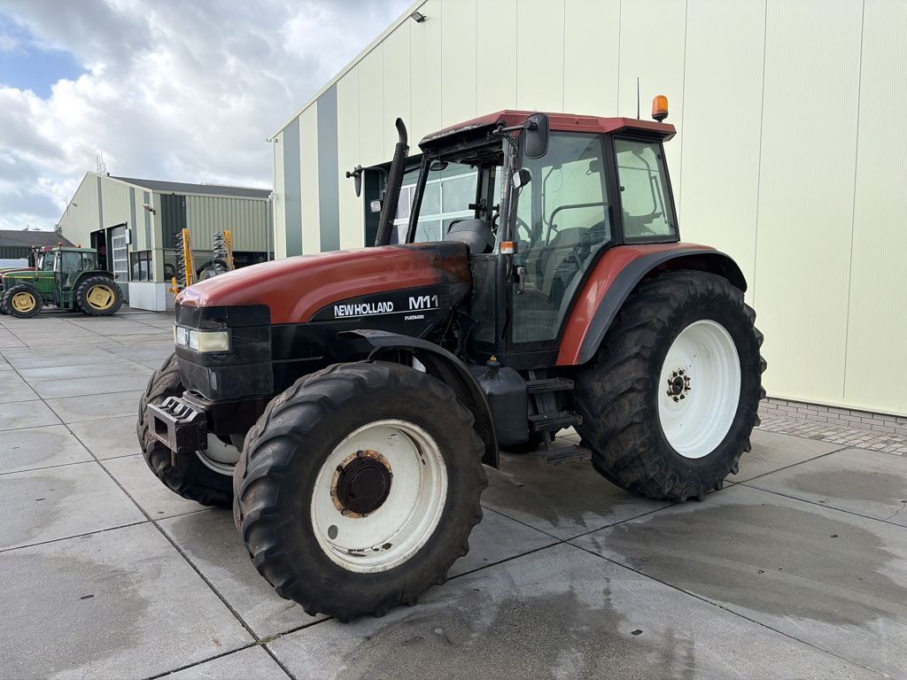 New Holland 8160
