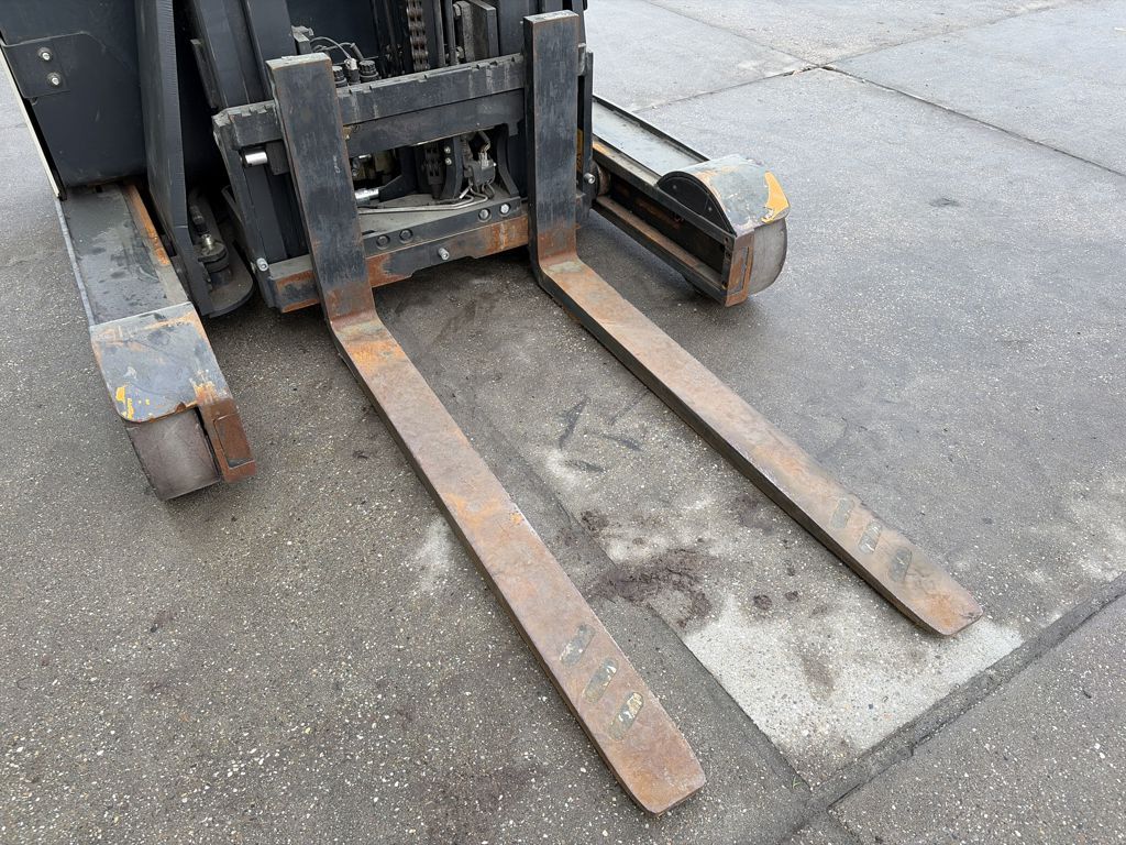 Crown Heftruck ESR 5240-14 Reachtruck