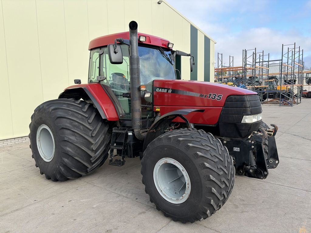 Case IH MX 135