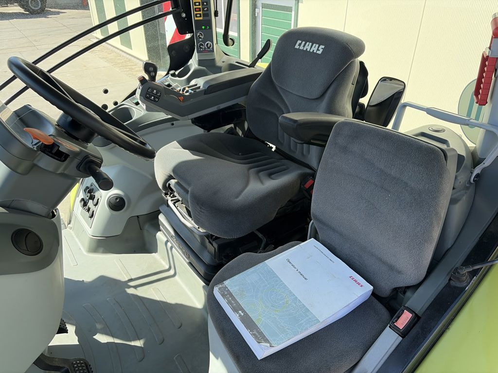 Claas Axion 830 CMATIC