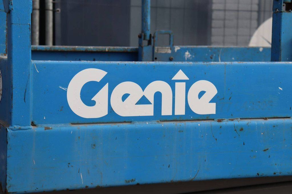 Genie GS-3246 Elektrische Scherenbühne 318 kg 11,6 m 2000