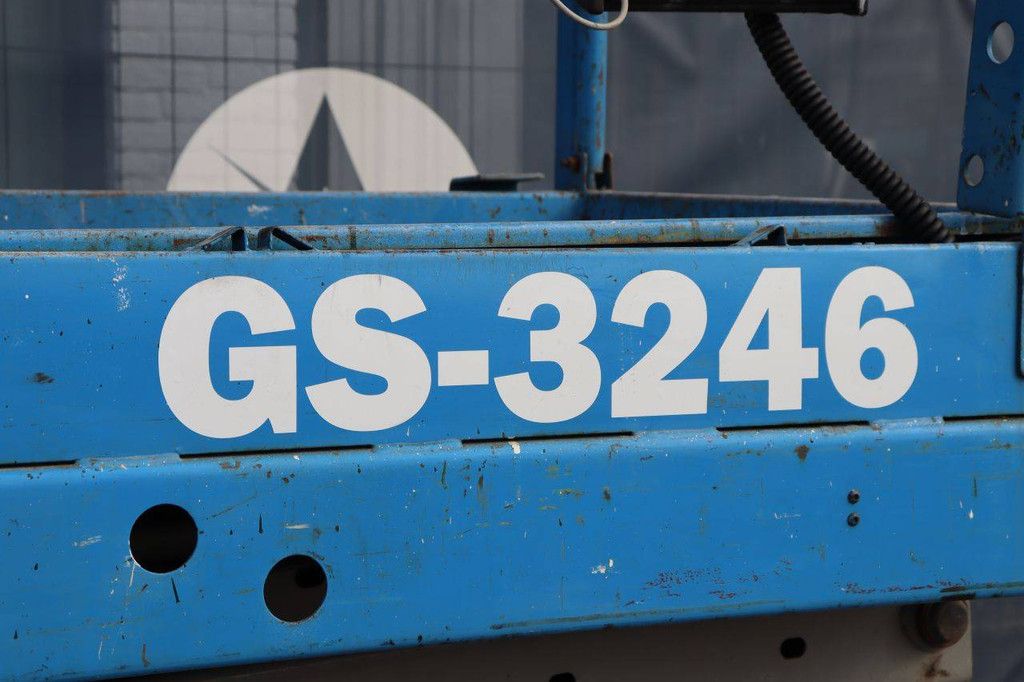 Genie GS-3246 Elektrische Scherenbühne 318 kg 11,6 m 2000