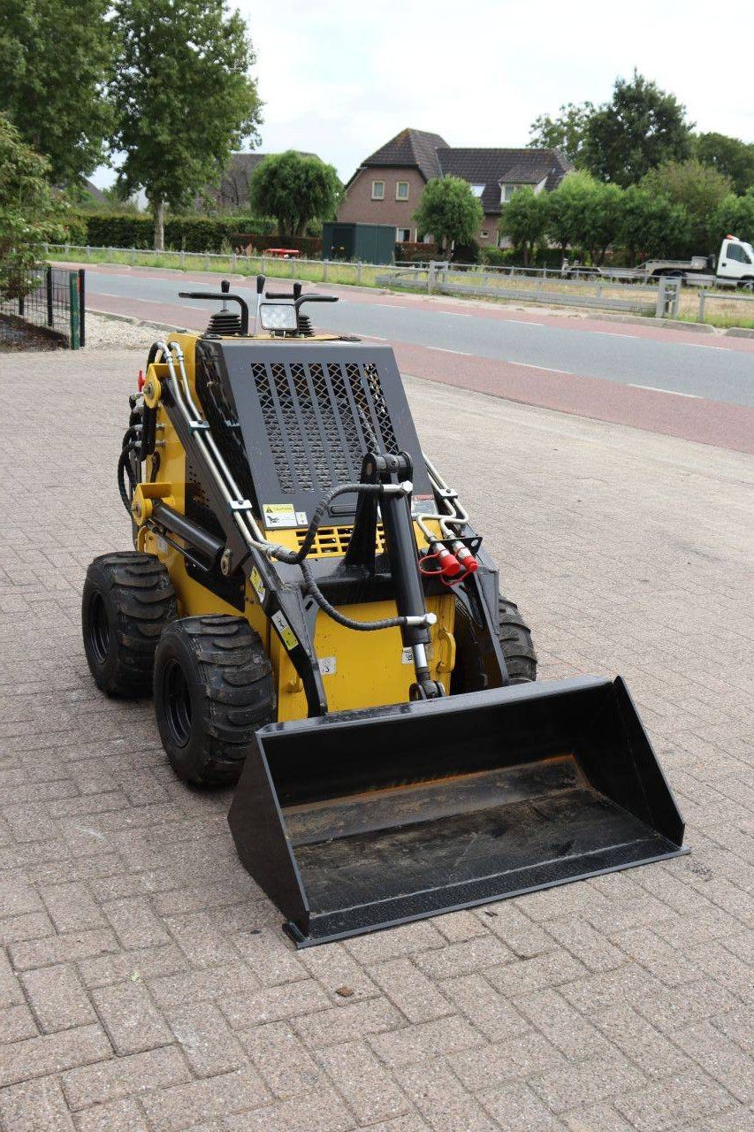 Delano S360 Skid Steer Loader Petrol 18hp 2026 New
