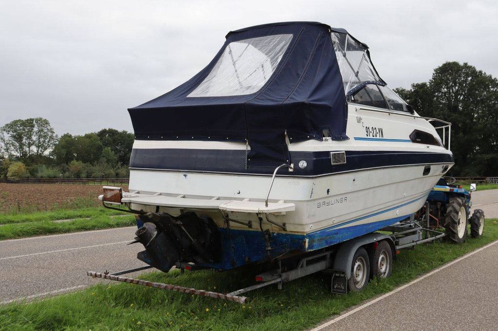 Speedboat Bayliner 91-23-YN Gasoline With Trailer Knott GmbH KF27