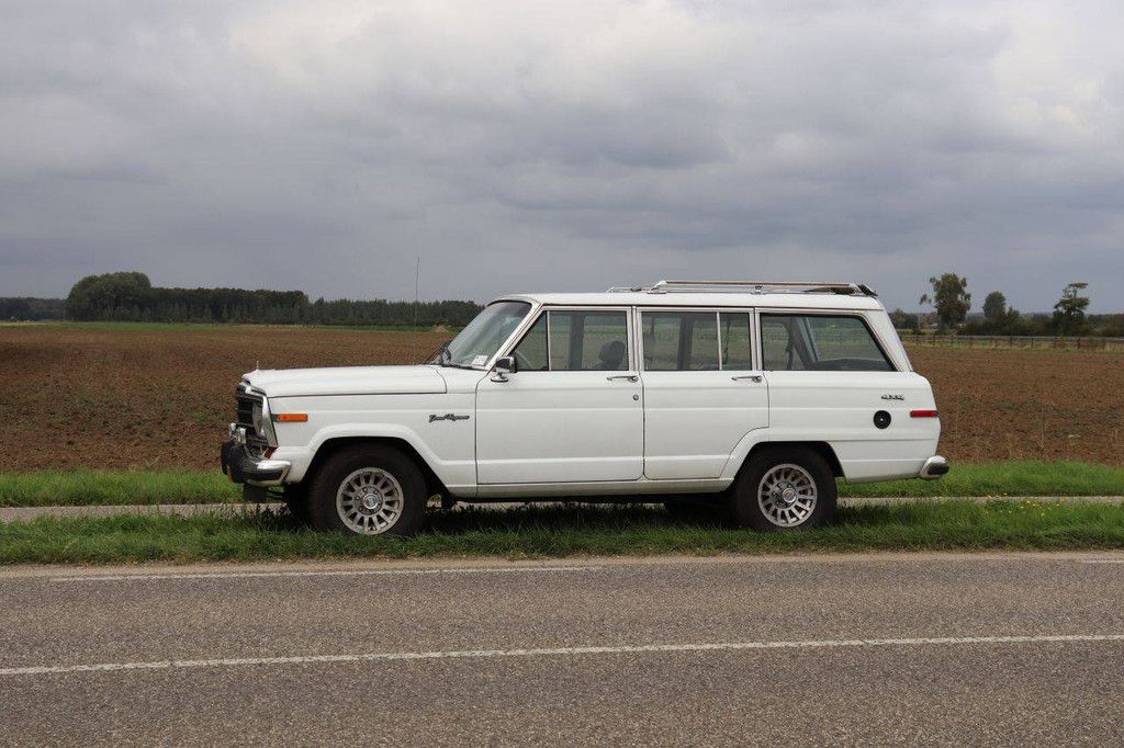 Jeep Grand Wagoneer 4x4 Petrol 144hp 1986