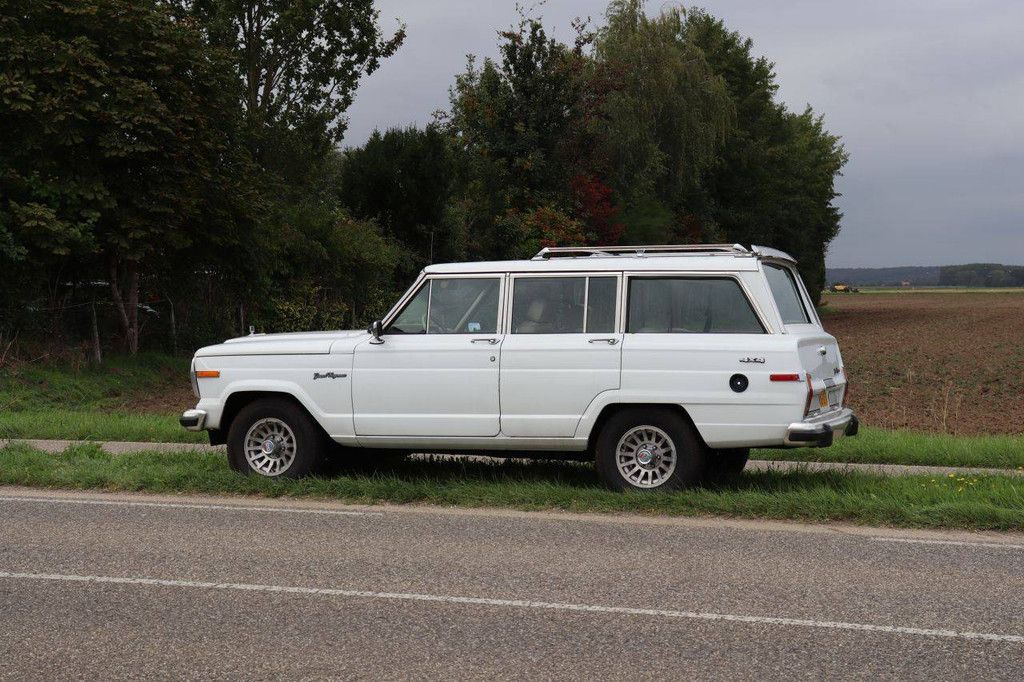 Jeep Grand Wagoneer 4x4 Petrol 144hp 1986