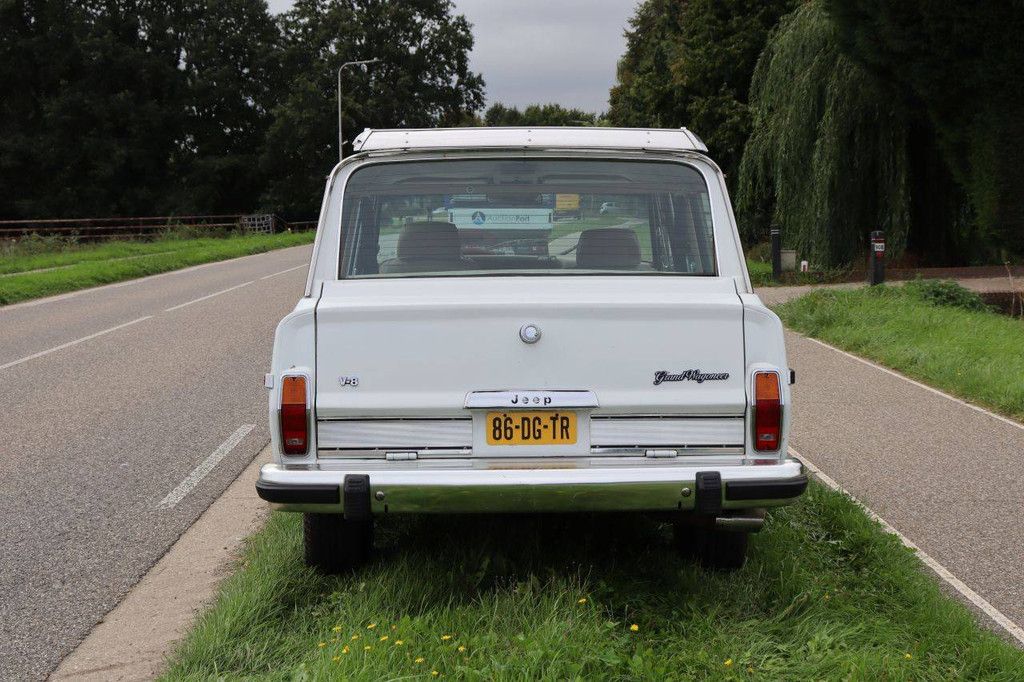 Jeep Grand Wagoneer 4x4 Petrol 144hp 1986