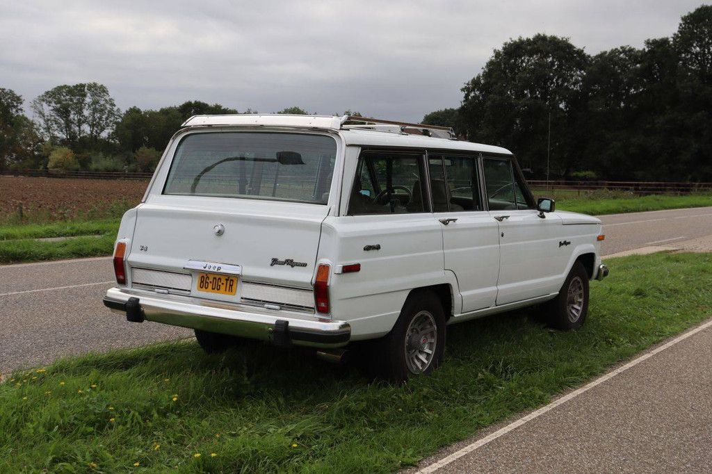 Jeep Grand Wagoneer 4x4 Petrol 144hp 1986