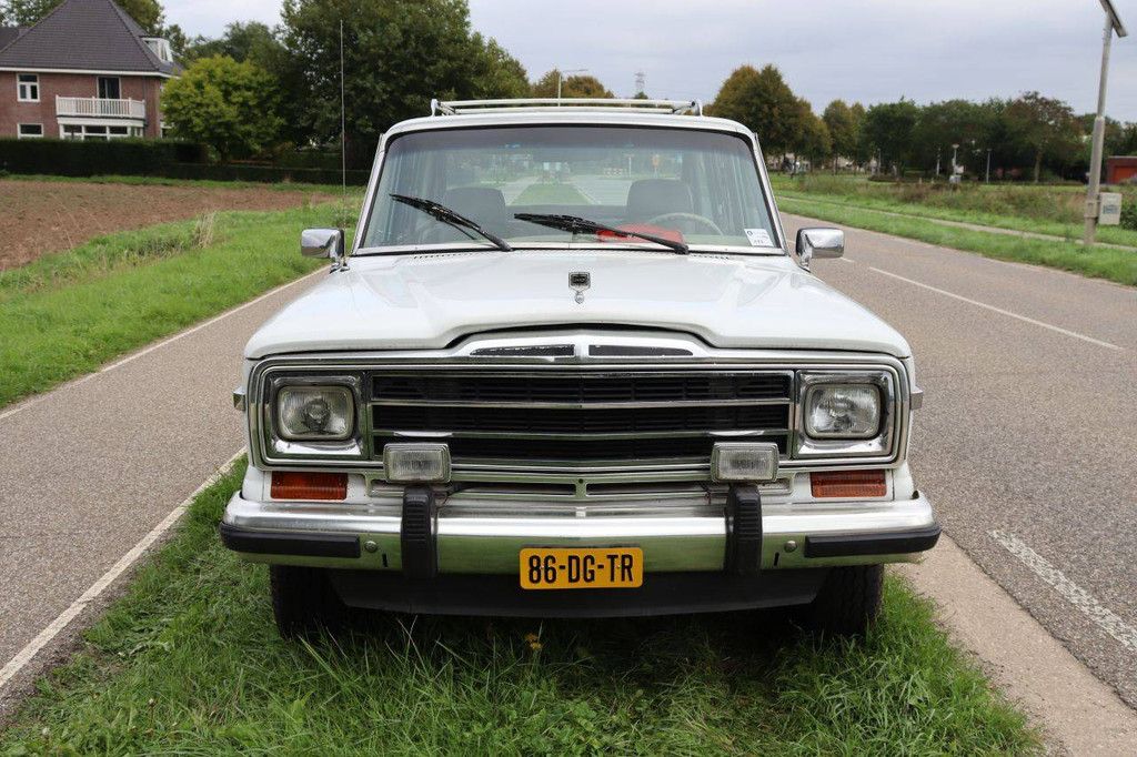 Jeep Grand Wagoneer 4x4 Petrol 144hp 1986