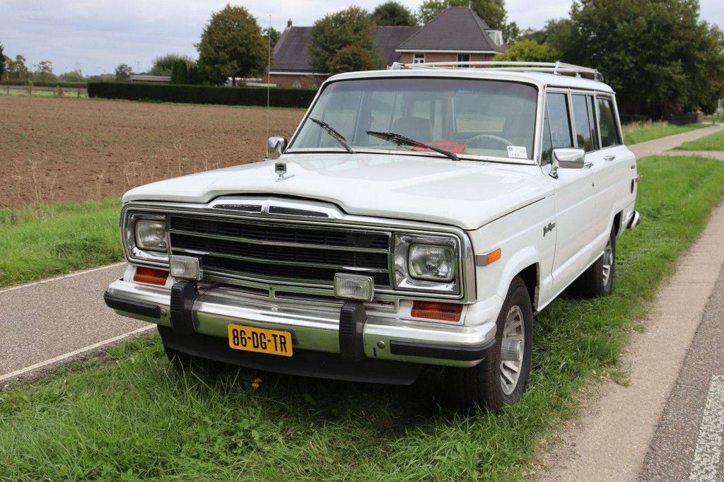 Jeep Grand Wagoneer 4x4 Petrol 144hp 1986