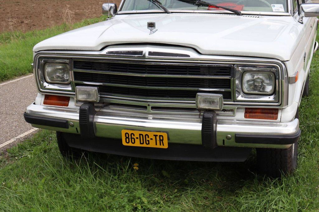 Jeep Grand Wagoneer 4x4 Petrol 144hp 1986