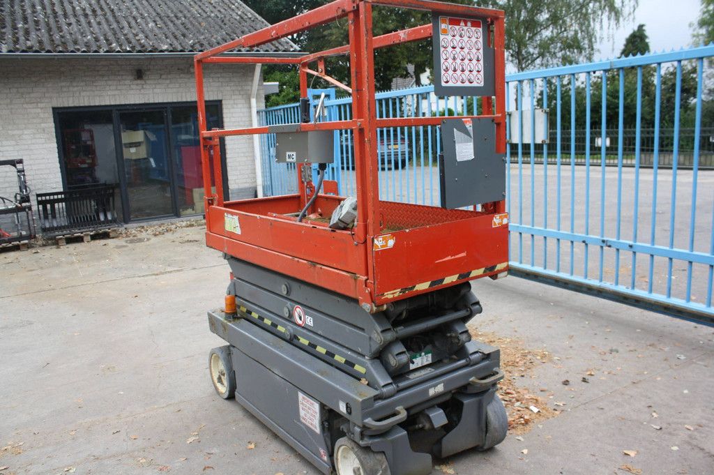 Skyjack SJ3219 Electric Scissor Lift 2014