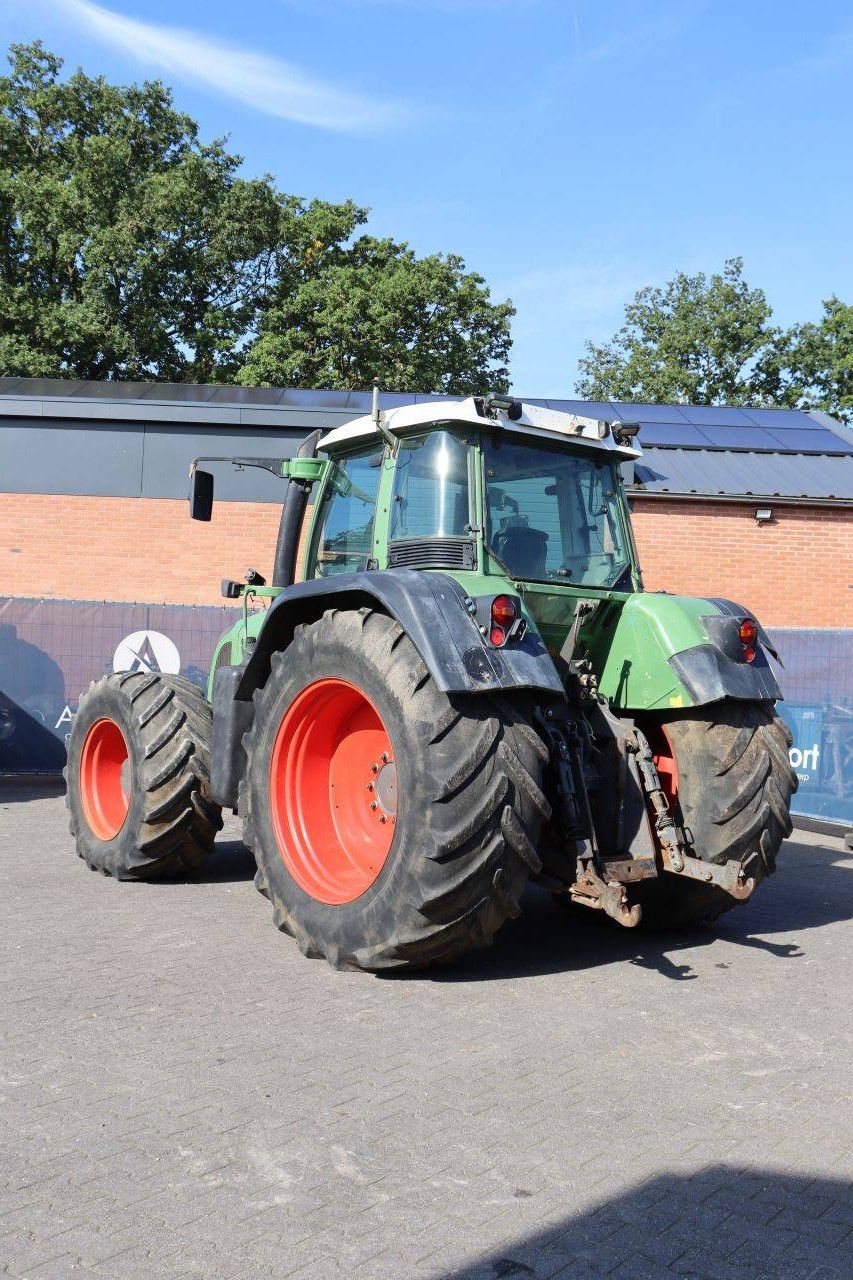 Tractor Fendt 820 Vario Diesel