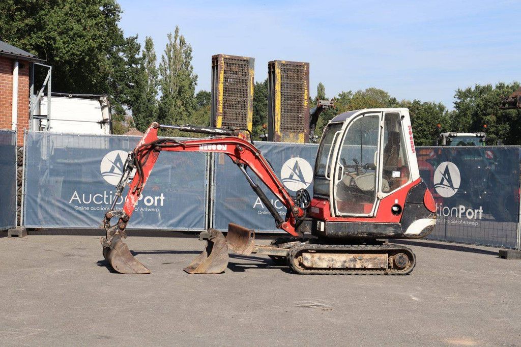 Mini excavator Neuson 2702 RDV Diesel 19.9kW
