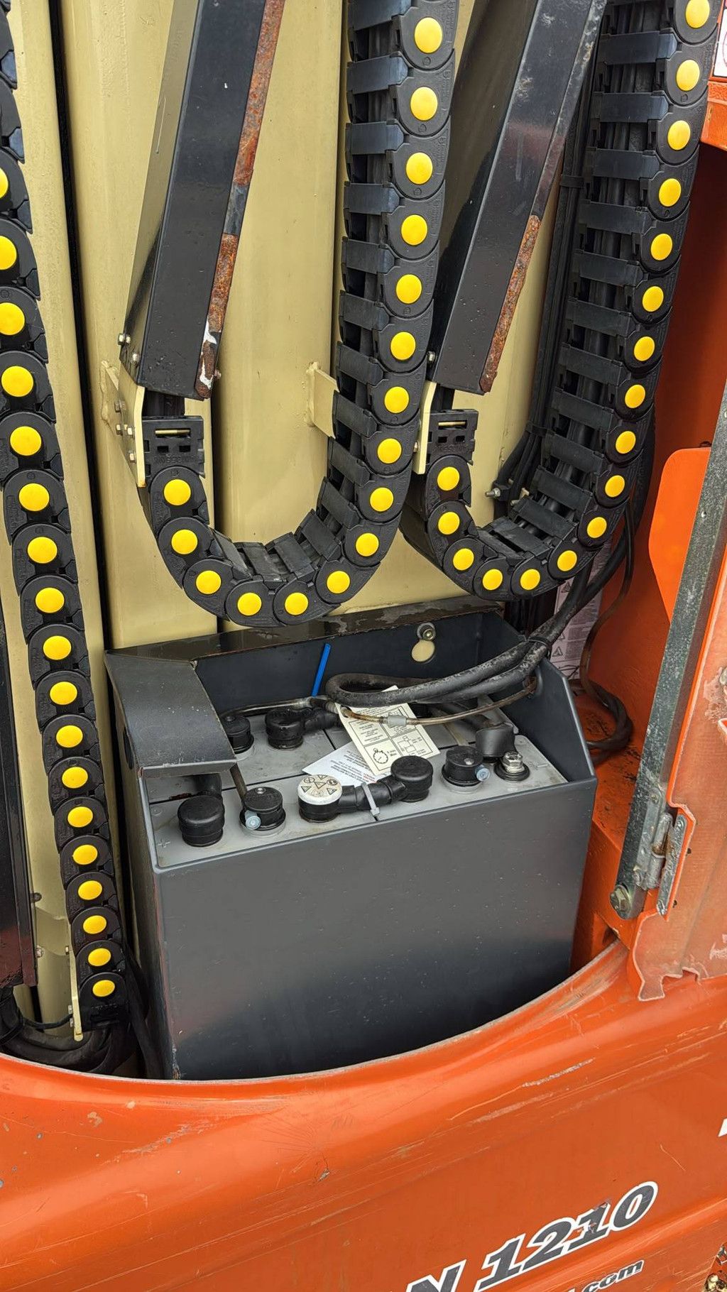 JLG Toucan 1210 Electric Mast Lift 200kg 12m 2007