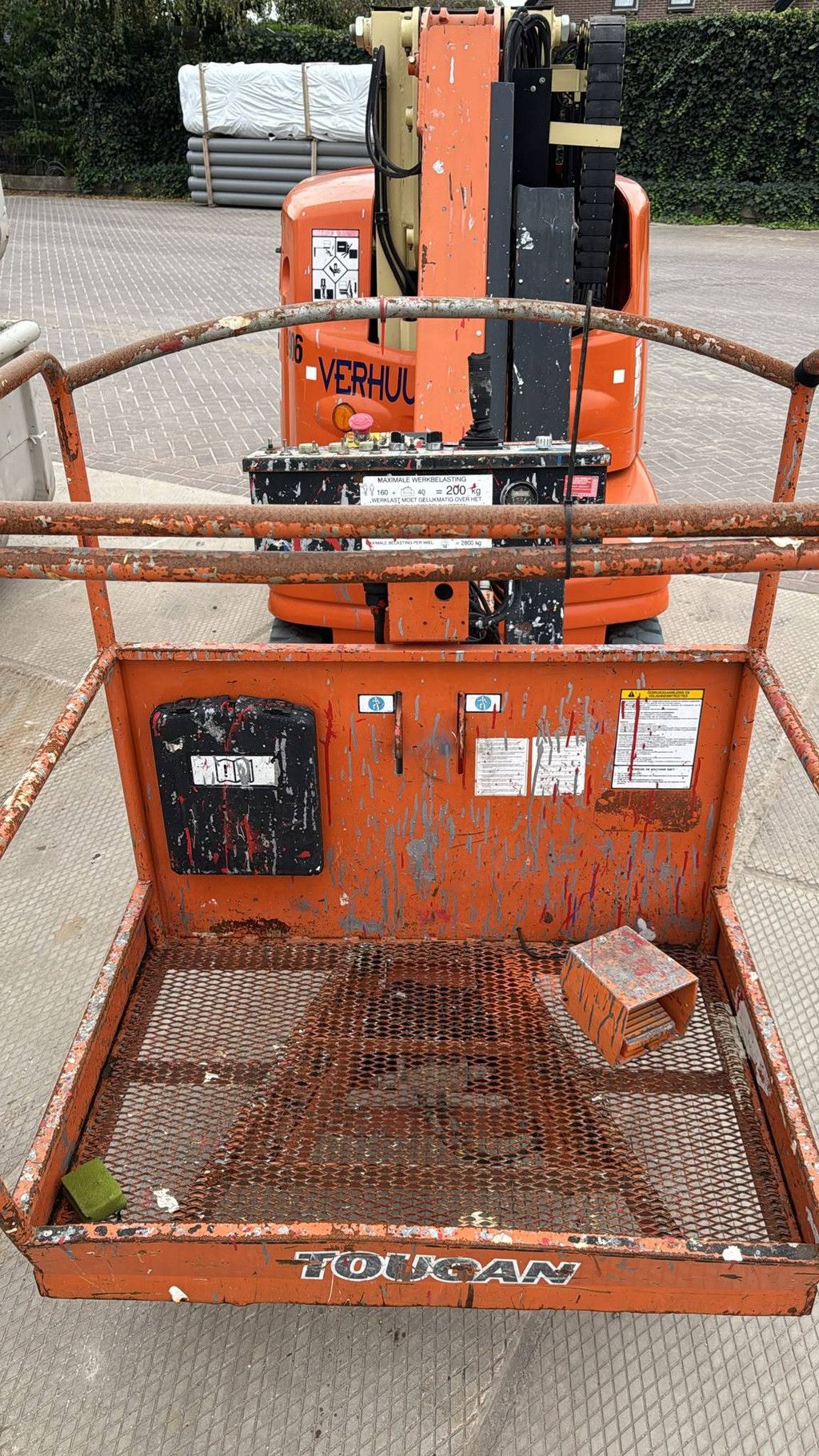 JLG Toucan 1210 Electric Mast Lift 200kg 12m 2007