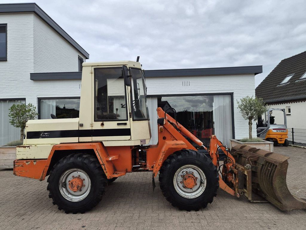 Schaeff ZL6B Diesel Wheel Loader 1993