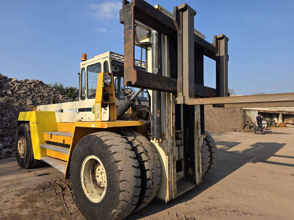 Forklift Svetruck 28120 Diesel 28000kg
