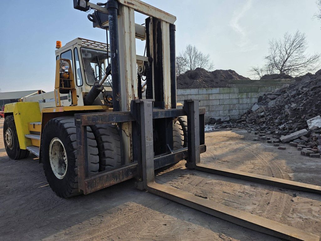 Forklift Svetruck 28120 Diesel 28000kg