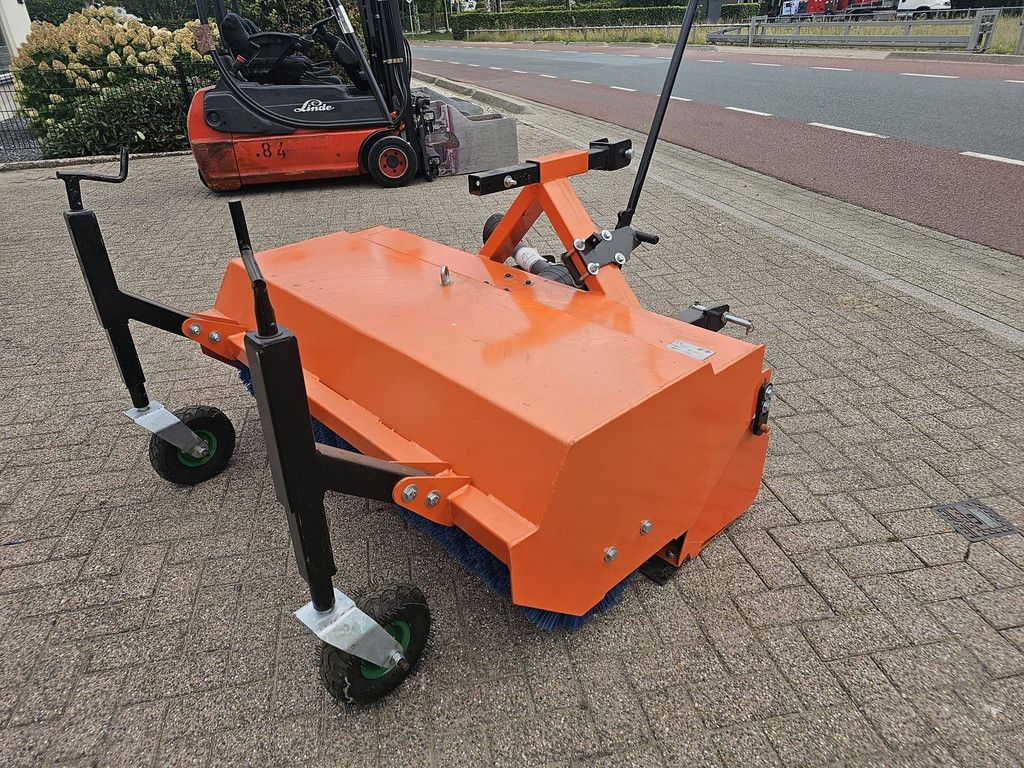 Kehrbürste Boxer VM150 2023 mit Zapfwelle