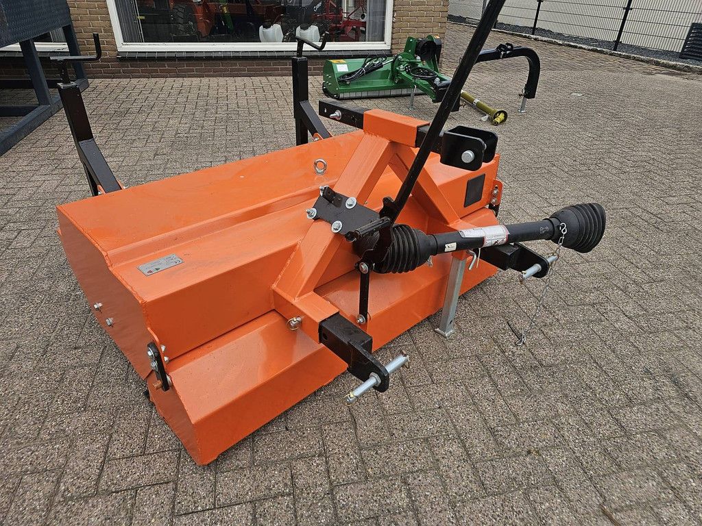 Kehrbürste Boxer VM150 2023 mit Zapfwelle