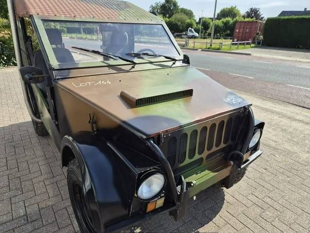 SUV