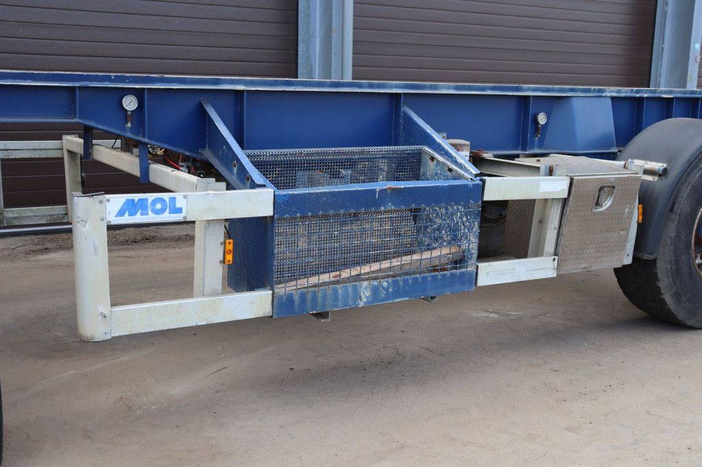 Chassis trailer MOL 20t 2003