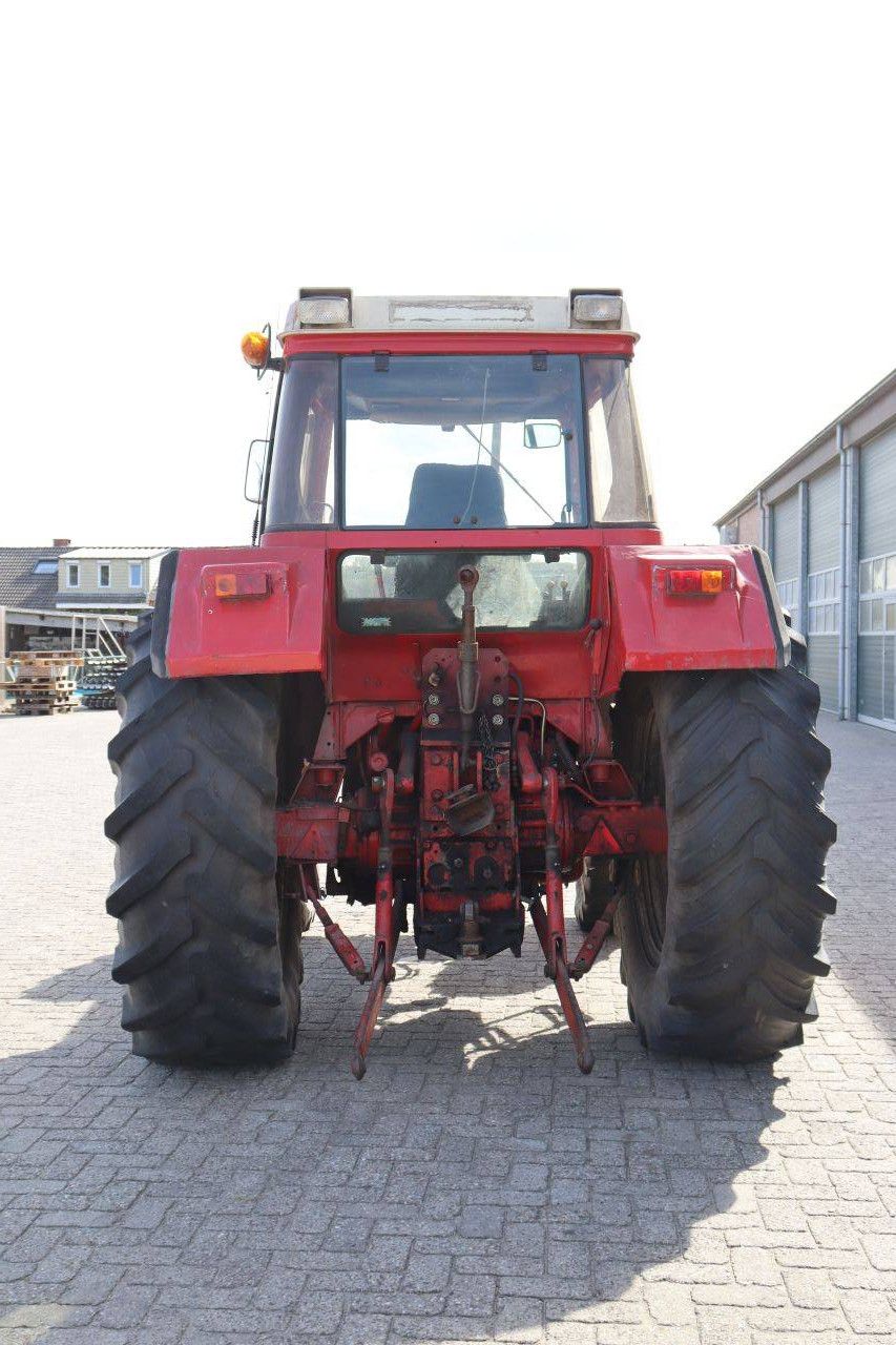 Tractor International Harvester IH 845AXLF Diesel 59kW 1983