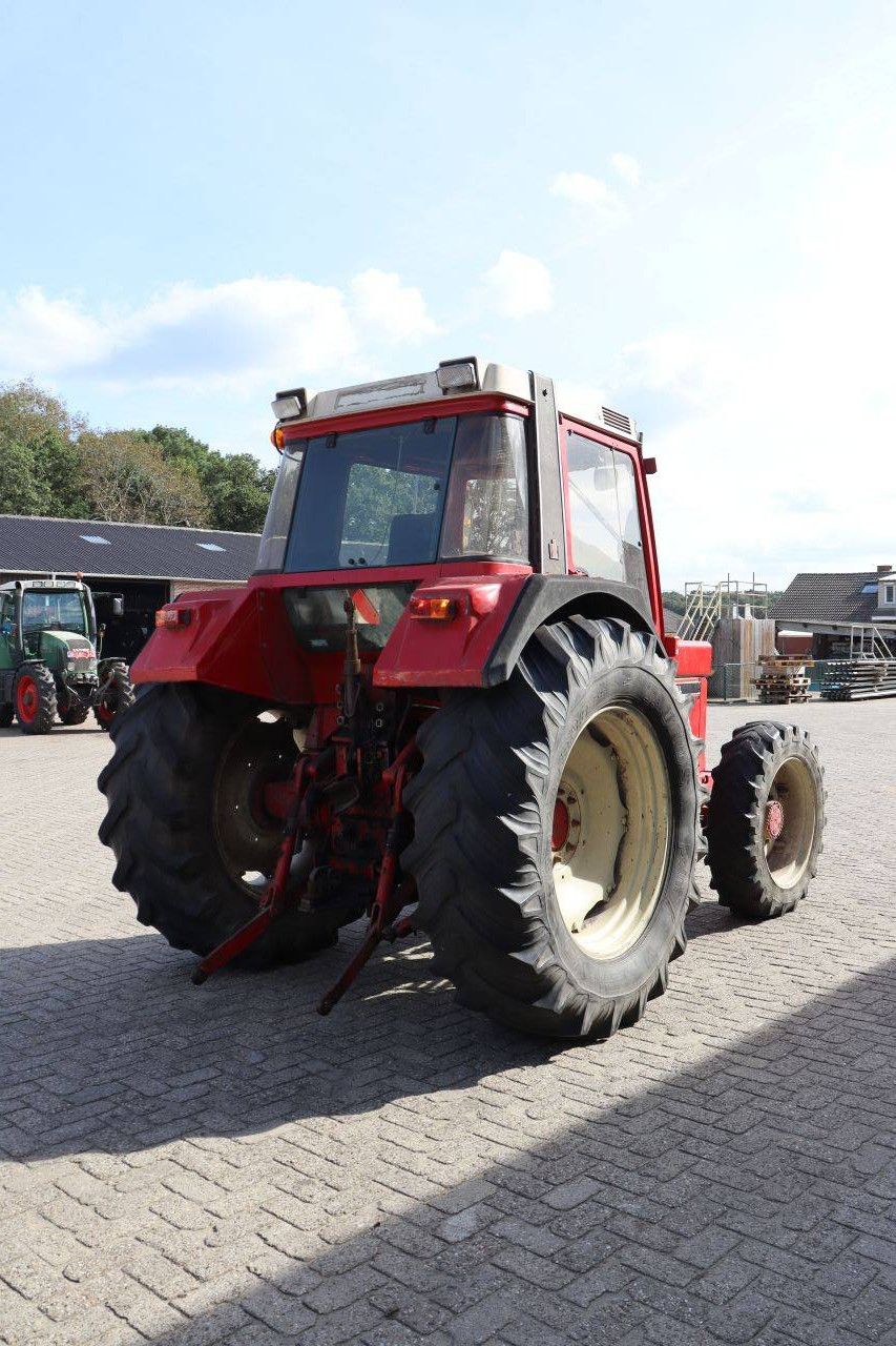 Tractor International Harvester IH 845AXLF Diesel 59kW 1983