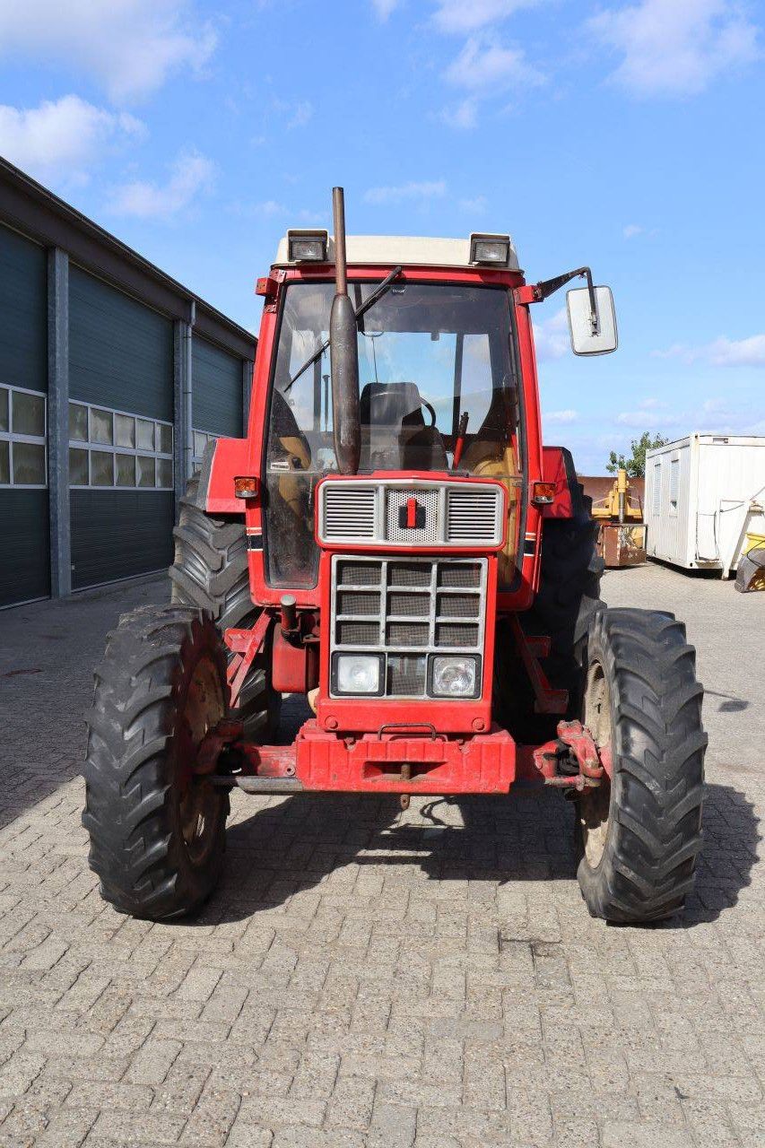 Tractor International Harvester IH 845AXLF Diesel 59kW 1983