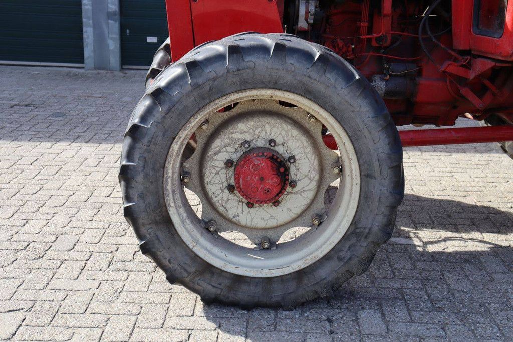 Tractor International Harvester IH 845AXLF Diesel 59kW 1983