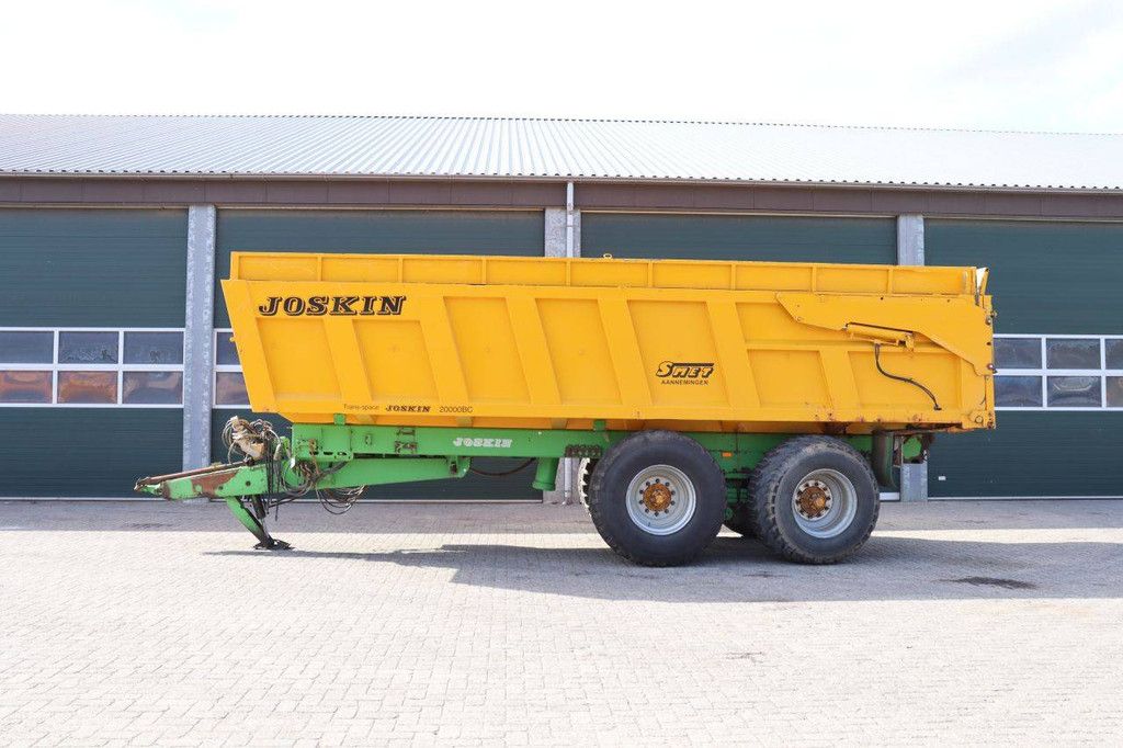 Agricultural trailer Joskin 20BC 2004