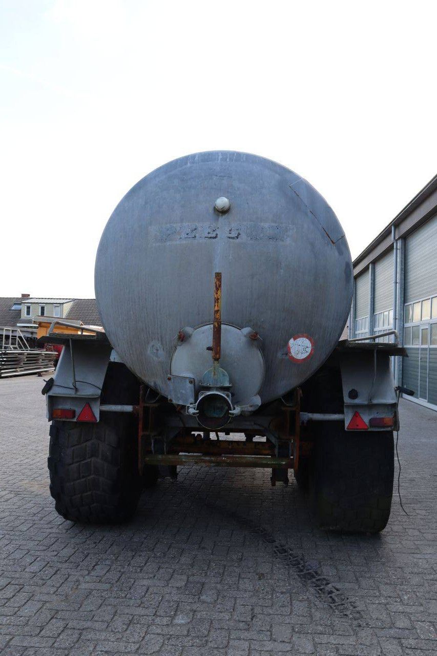 Slurry tank Peecon 13000 1991
