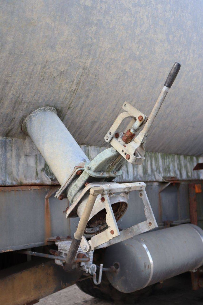 Slurry tank Dezeure B22 LL 1992