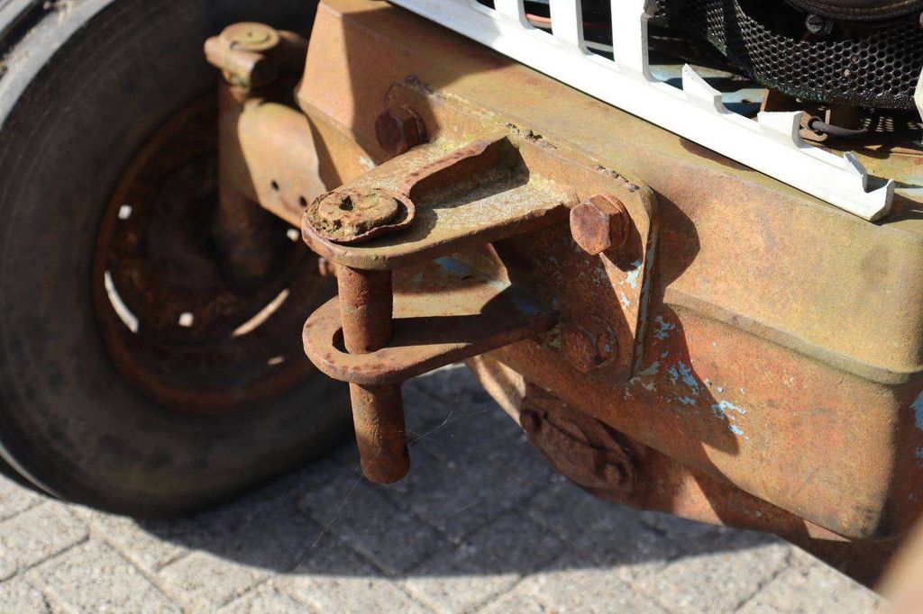 Ford 5000 Diesel-Sattelzugmaschine, Baujahr 1970, mit Anhänger