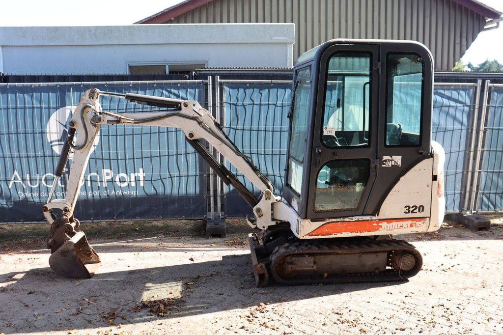 Minibagger Bobcat 320 Diesel 11,6 kW 2002