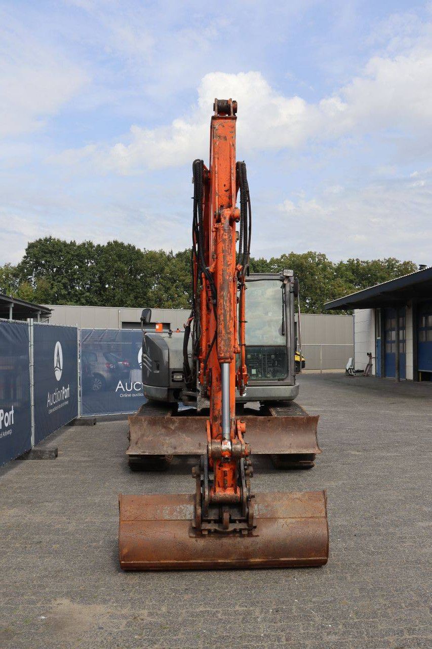 Raupenbagger Hitachi ZX85USBLC-3 Diesel 39,4 kW 2010