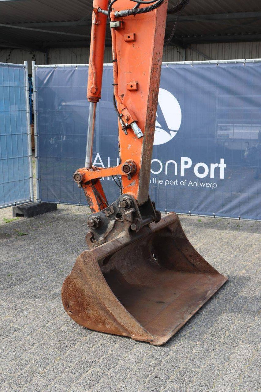 Raupenbagger Hitachi ZX85USBLC-3 Diesel 39,4 kW 2010
