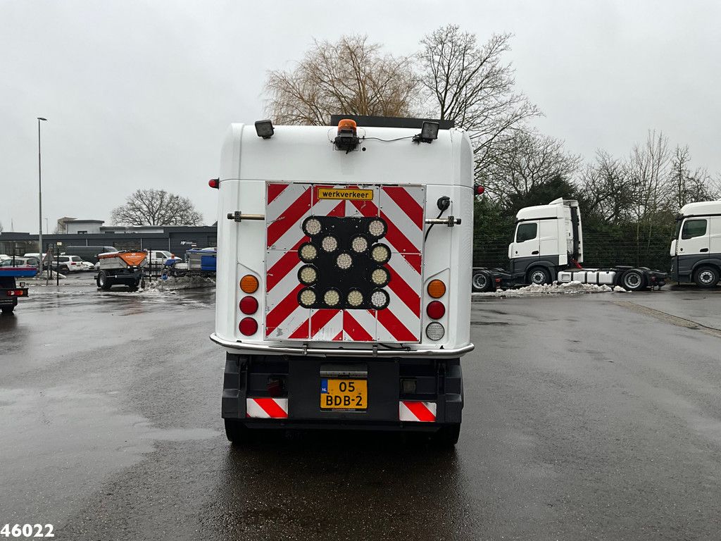Ravo 580 with 3-rd brush