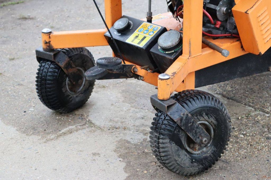 Wood Chipper Eliet Super Prof 2000 Petrol 18hp 2011