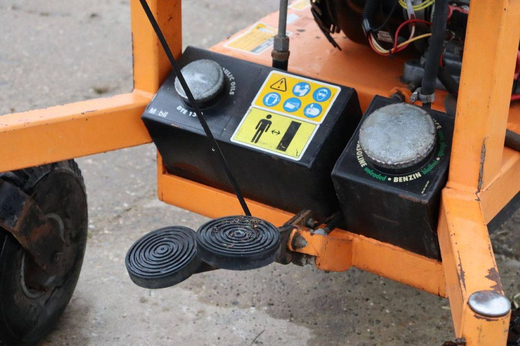 Wood Chipper Eliet Super Prof 2000 Petrol 18hp 2011