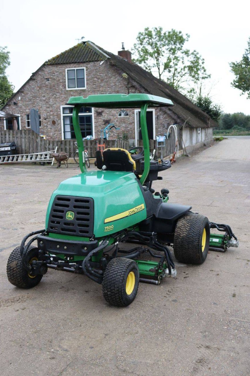 John Deere 7500 PC FM Diesel 27,3 kW Spindelmäher