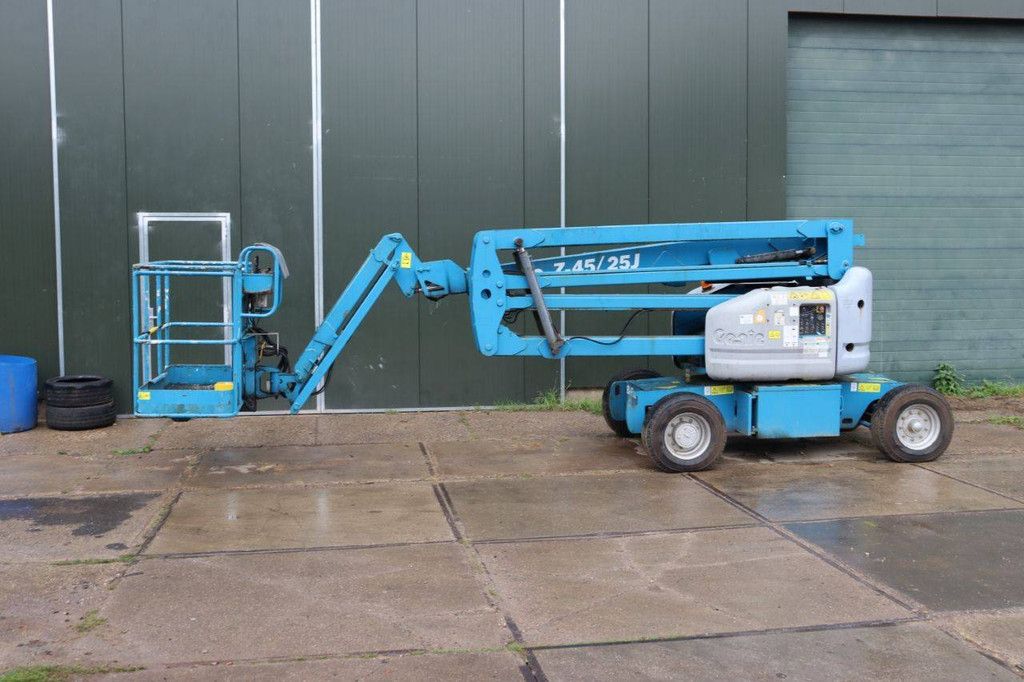 Genie Z-45/25J Gelenkteleskoparbeitsbühne, elektrisch + dieselbetrieben, 227 kg, 15,8 m, Baujahr 2006