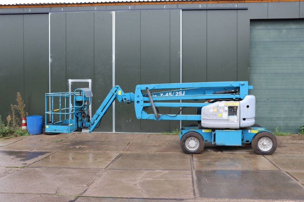 Genie Z-45/25J Gelenkteleskoparbeitsbühne, elektrisch + dieselbetrieben, 227 kg, 15,8 m, Baujahr 2006