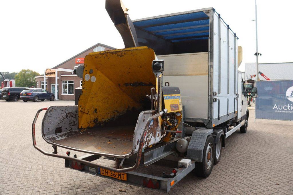 Iveco 40C15 Diesel Van 146 PS 2015 mit Veldhuizen-Anhänger und Schliesing-Holzhäcksler