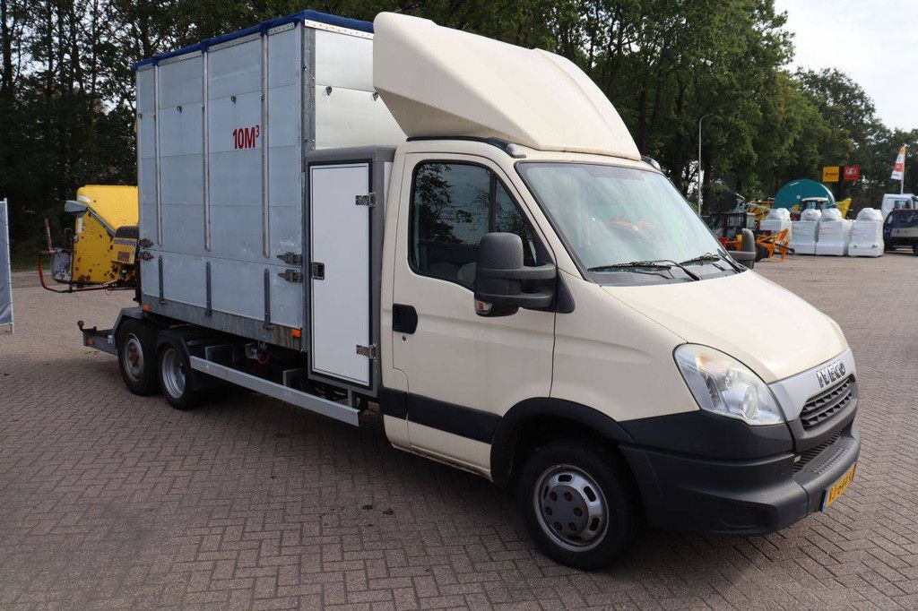 Iveco 40C15 Diesel Van 146 PS 2015 mit Veldhuizen-Anhänger und Schliesing-Holzhäcksler