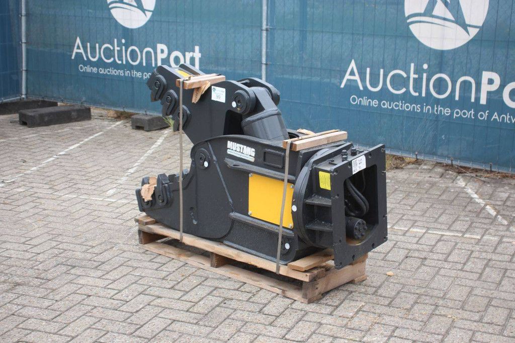 Mustang RH12 Concrete Crusher 2022 New
