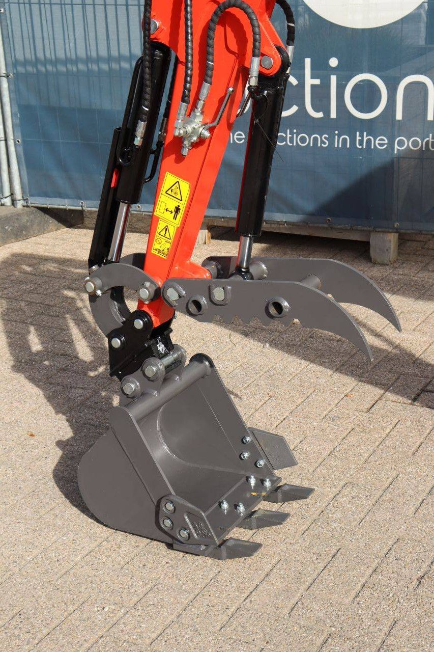Eagle Machinery LB18 Diesel 21kW Mini Excavator 2026 New