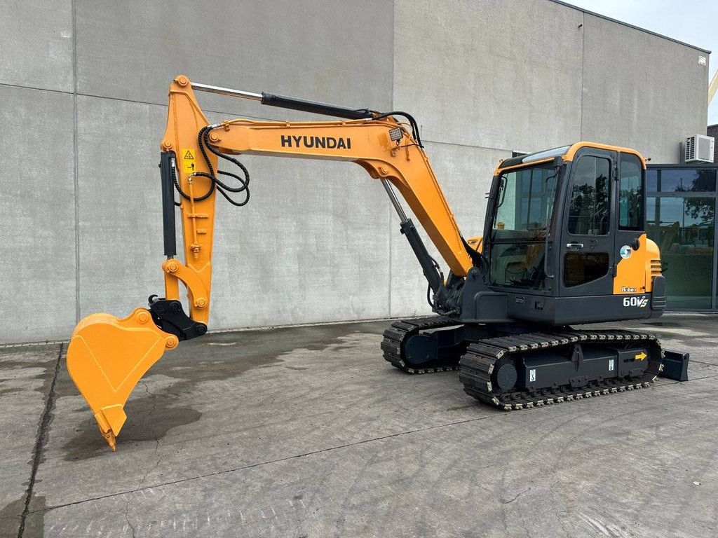 Midi excavator Hyundai R60VS Diesel 2017